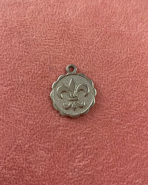 Fleur-de-lis Silver Circle Charm Fleur-de-lis Silver Circle Charm