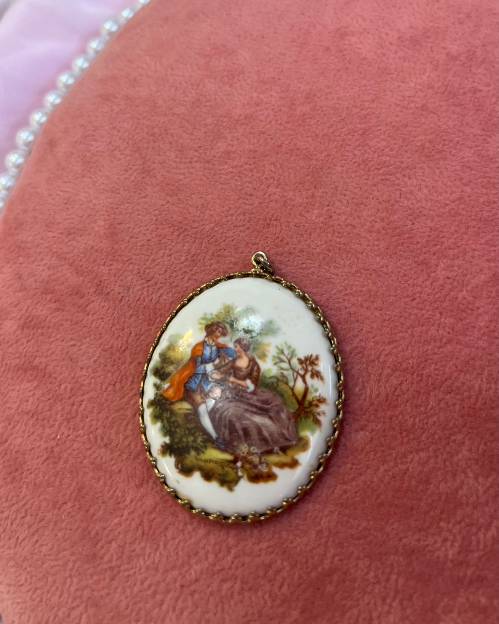 Woman & Man Sitting Cameo Charm
