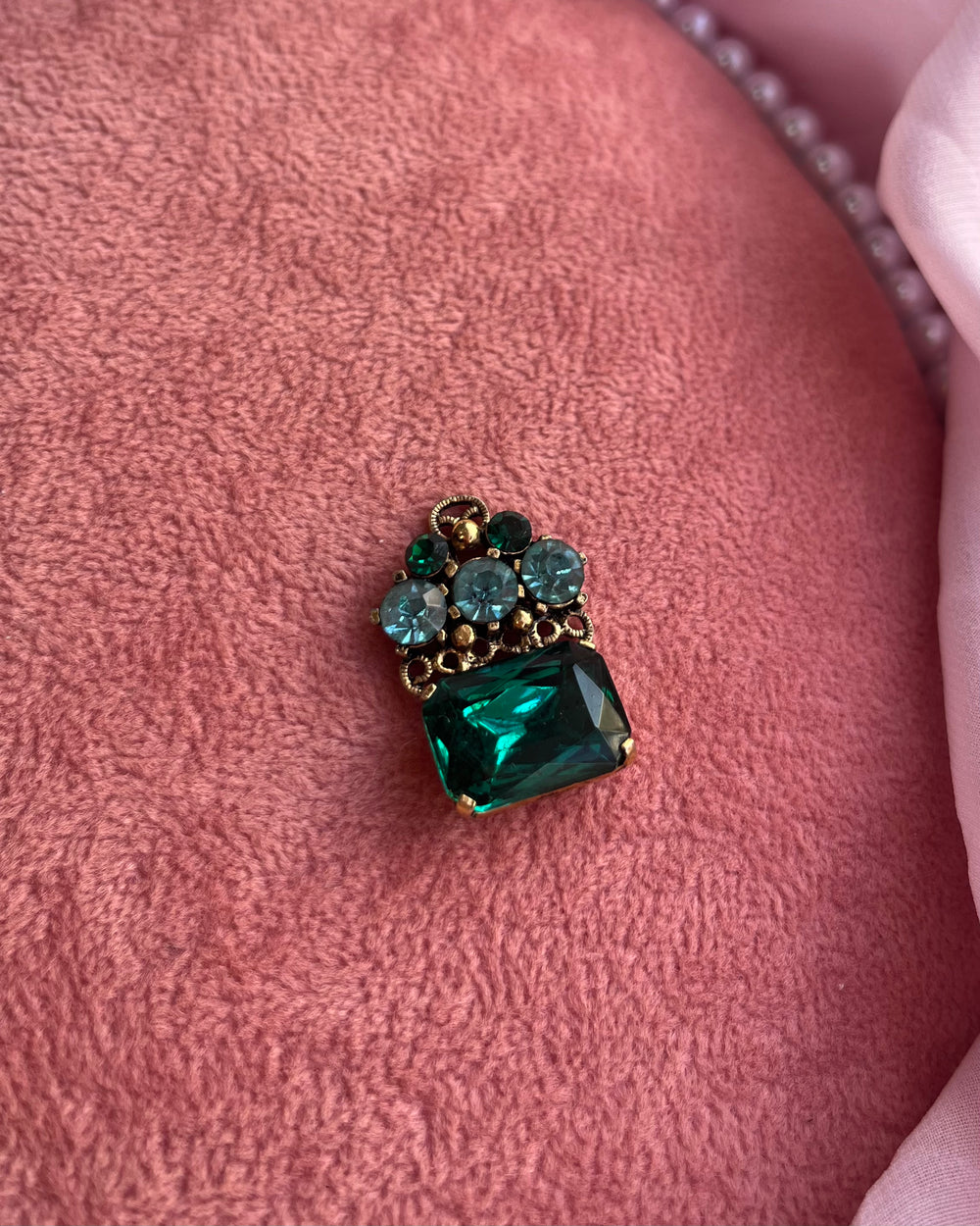 Large Green Crystals Charm
