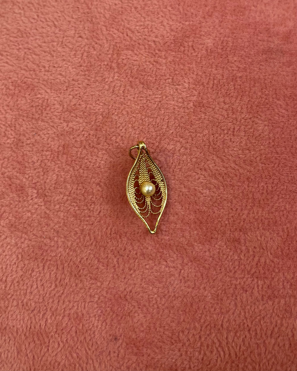 Gold Leaf With Pearl Charm