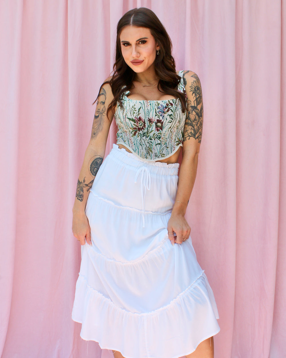 EFFORTLESS WHITE TIERED MIDI SKIRT W/ DRAWSTRING