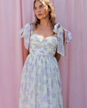 Load image into Gallery viewer, LAUREL LILAC FLORAL TIERED MIDI DRESS
