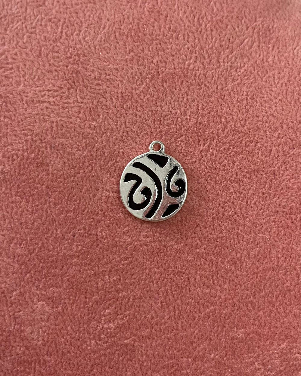 Black Squiggles Circle Silver Charm