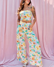Load image into Gallery viewer, ARIELLA FLORAL HIGH-WAISTED TROUSERS
