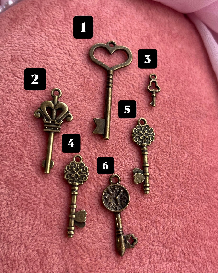 Small To Medium Antique Gold Key Charms