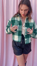 Load and play video in Gallery viewer, HUNTER PLAID CROPPED SHACKET
